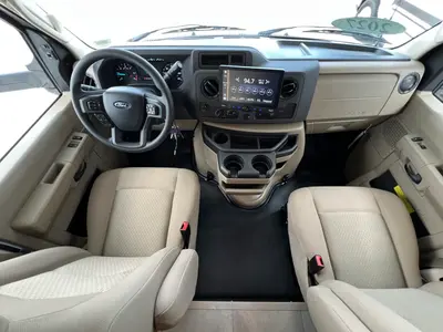 2027 Thor Motor Coach Chateau photo 2