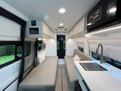 2027 Thor Motor Coach Tranquility photo 6