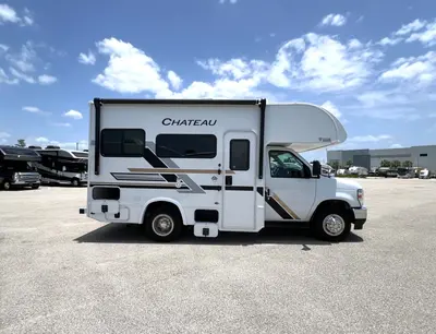 2027 Thor Motor Coach Chateau photo 18