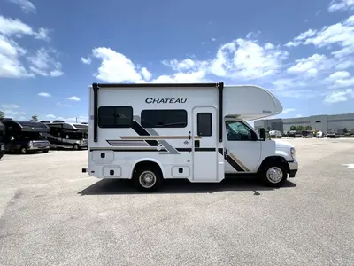 2027 Thor Motor Coach Chateau photo 17