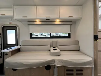 2027 Thor Motor Coach Chateau photo 15