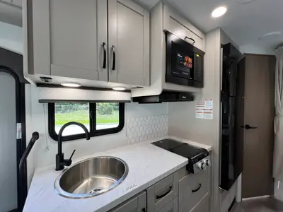 2027 Entegra Coach Odyssey SE photo 8
