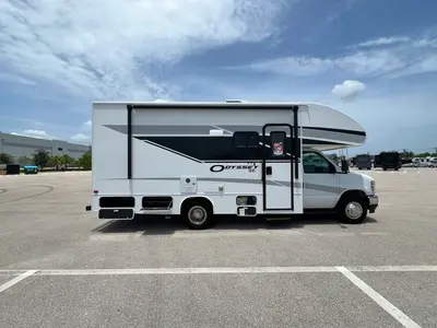 2027 Entegra Coach Odyssey SE photo 18
