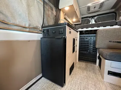 2027 Winnebago Solis Pocket photo 12