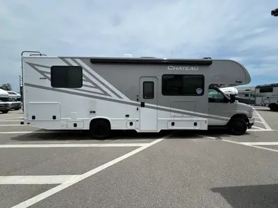 2027 Thor Motor Coach Chateau photo 19