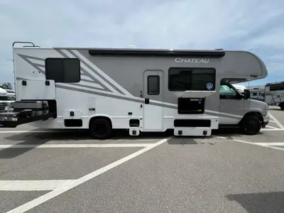 2027 Thor Motor Coach Chateau photo 20
