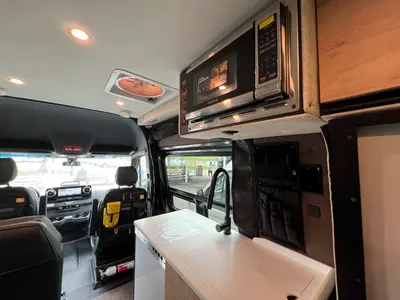 2027 Storyteller Overland Beast Mode photo 8