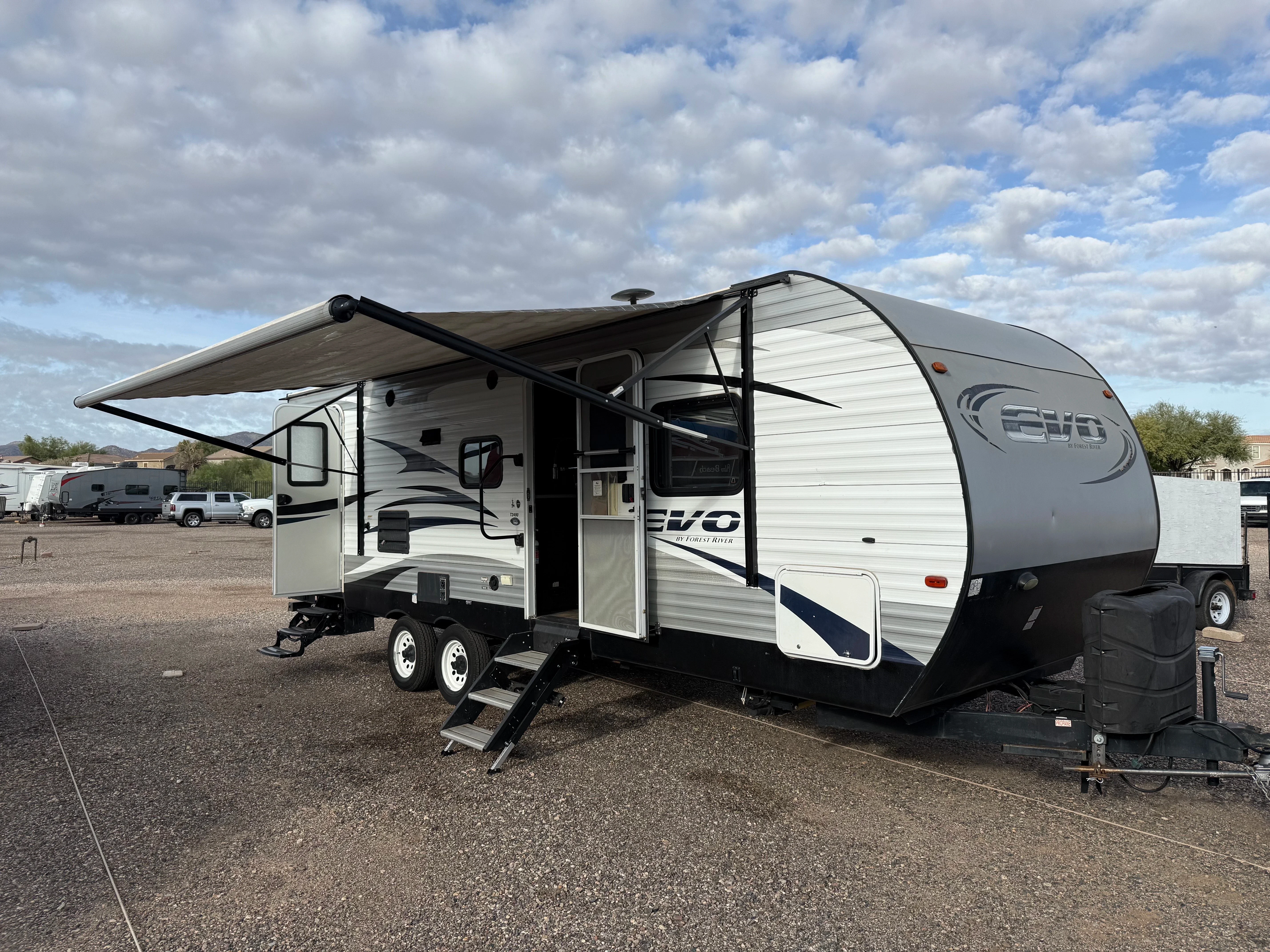 2018 FOREST RIVER EVO exterior