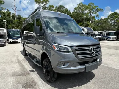 New 2027 Entegra Coach Insignia 24B