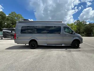 2027 Entegra Coach Insignia photo 24