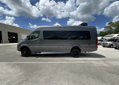 2027 Entegra Coach Insignia photo 26