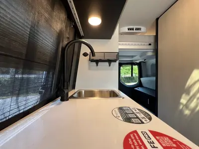 2027 Tiffin Motorhomes GH1 photo 9