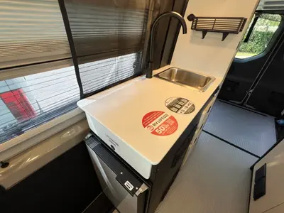 2027 Tiffin Motorhomes GH1 photo 8