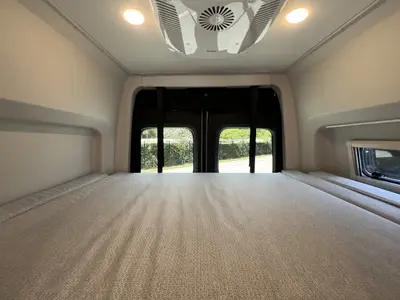 2027 Tiffin Motorhomes GH1 photo 17