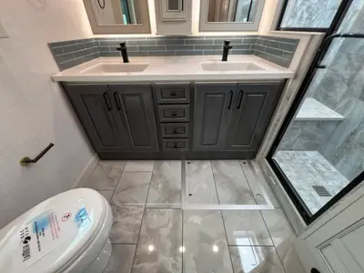 2027 Fleetwood Discovery LXE photo 24