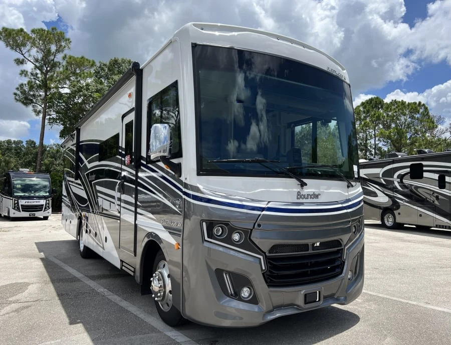 2027 Fleetwood Bounder exterior