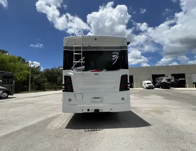 2027 Fleetwood Bounder photo 28
