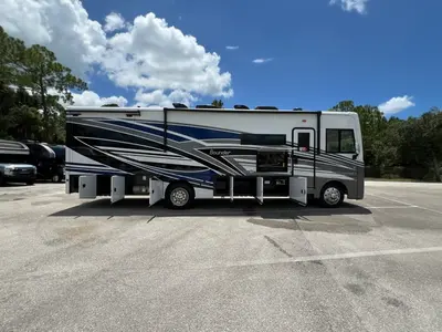 2027 Fleetwood Bounder photo 24