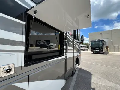 2027 Fleetwood Bounder photo 25