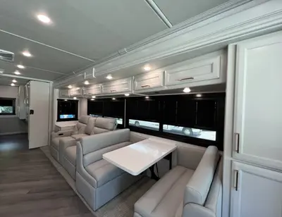 2027 Fleetwood Bounder photo 12