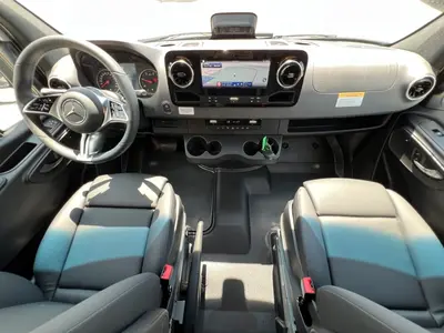 2027 Winnebago Revel Sport photo 3