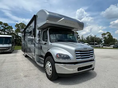 New 2027 Entegra Coach Accolade 37K