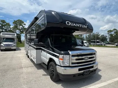 New 2027 Thor Motor Coach Quantum KW29