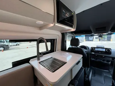 2027 Thor Motor Coach Tranquility photo 10
