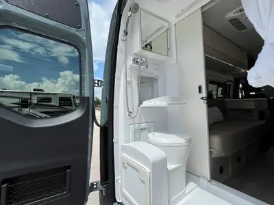 2027 Thor Motor Coach Tranquility photo 17