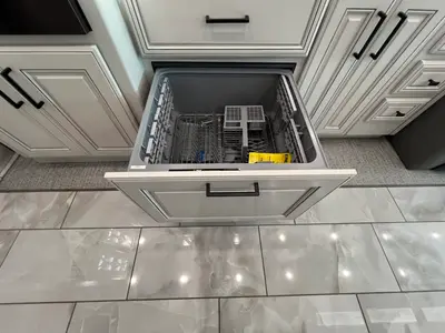 2027 Fleetwood Discovery LXE photo 13