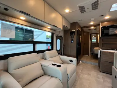 2027 Thor Motor Coach Quantum photo 14