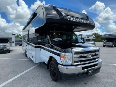 New 2027 Thor Motor Coach Quantum KW29