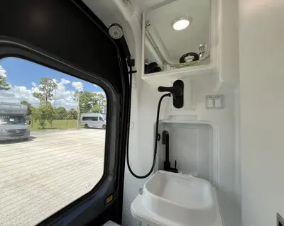 2027 Thor Motor Coach Talavera photo 17