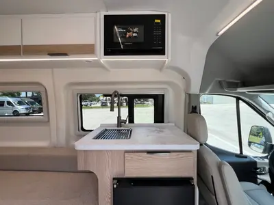 2027 Thor Motor Coach Talavera photo 13