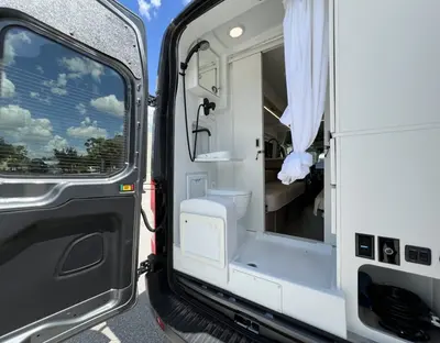 2027 Thor Motor Coach Talavera photo 16
