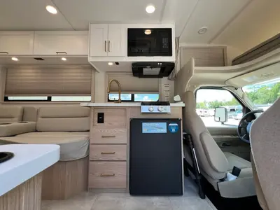 2027 Thor Motor Coach Chateau photo 8