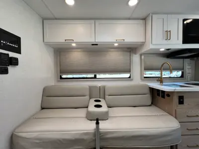 2027 Thor Motor Coach Chateau photo 9