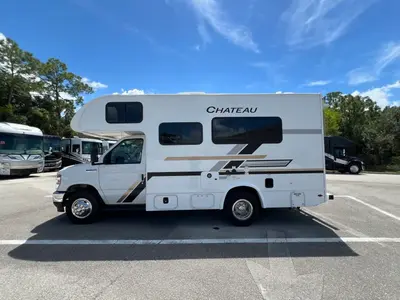 2027 Thor Motor Coach Chateau photo 21