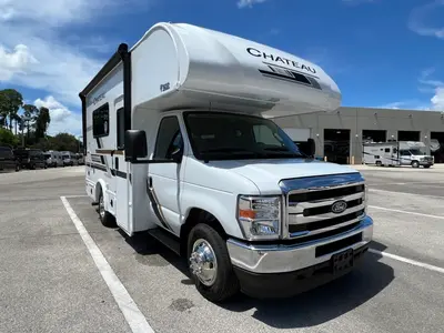 New 2027 Thor Motor Coach Chateau 19X