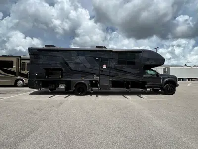 2027 Entegra Coach Accolade XT photo 24