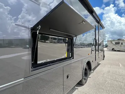 2027 Entegra Coach Accolade XT photo 25