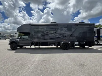 2027 Entegra Coach Accolade XT photo 27