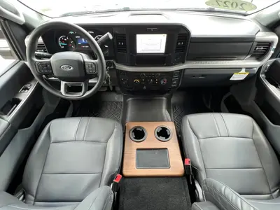 2027 Entegra Coach Accolade XT photo 2