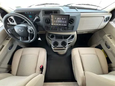 2027 Thor Motor Coach Chateau photo 2