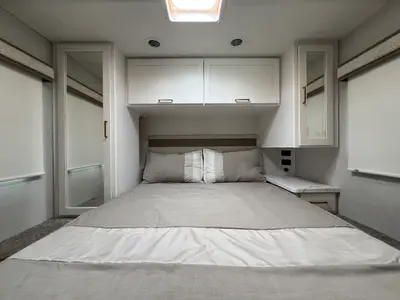 2027 Thor Motor Coach Chateau photo 15