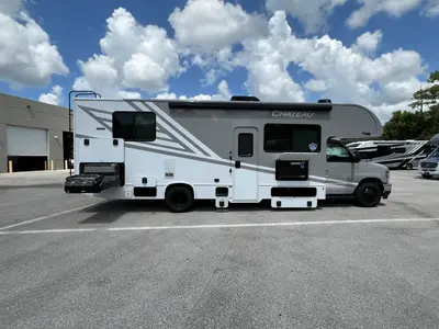2027 Thor Motor Coach Chateau photo 20
