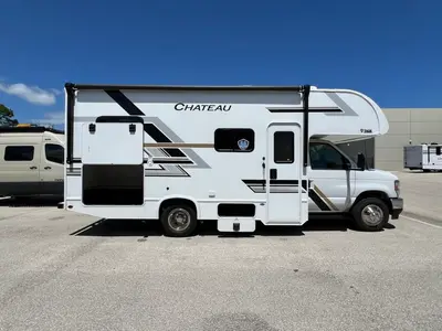 2027 Thor Motor Coach Chateau photo 22