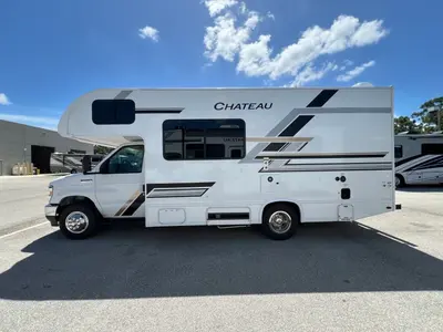 2027 Thor Motor Coach Chateau photo 23