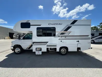 2027 Thor Motor Coach Chateau photo 24