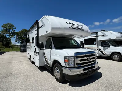 New 2027 Thor Motor Coach Chateau 21Z